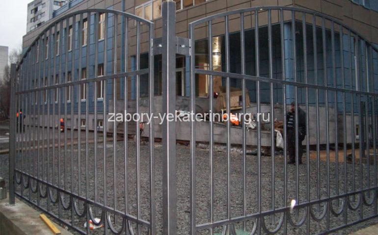 забор из профтрубы в Екатеринбурге